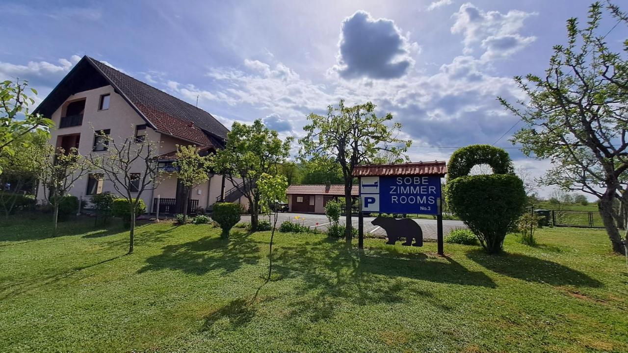 Family Puskaric Slunj Exterior foto